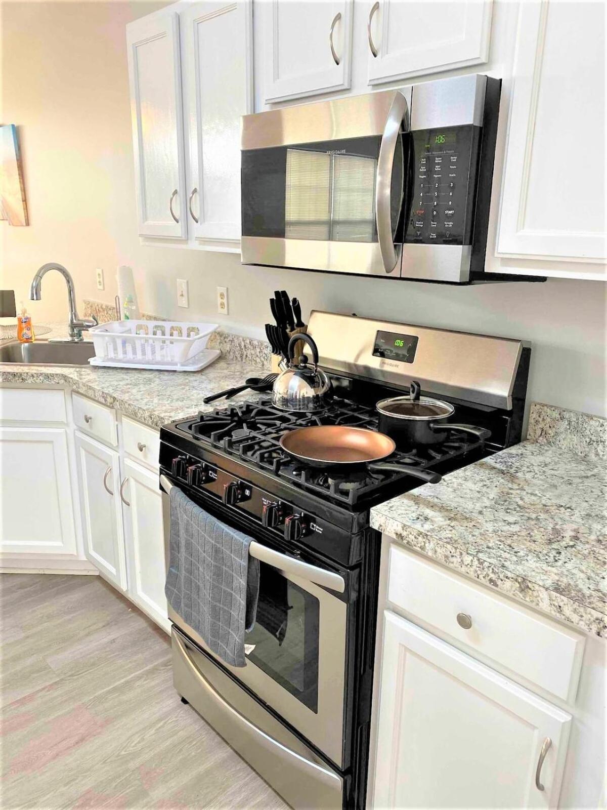 Ac House Retreat - 3 Blocks To Ocean Casino Holiday home