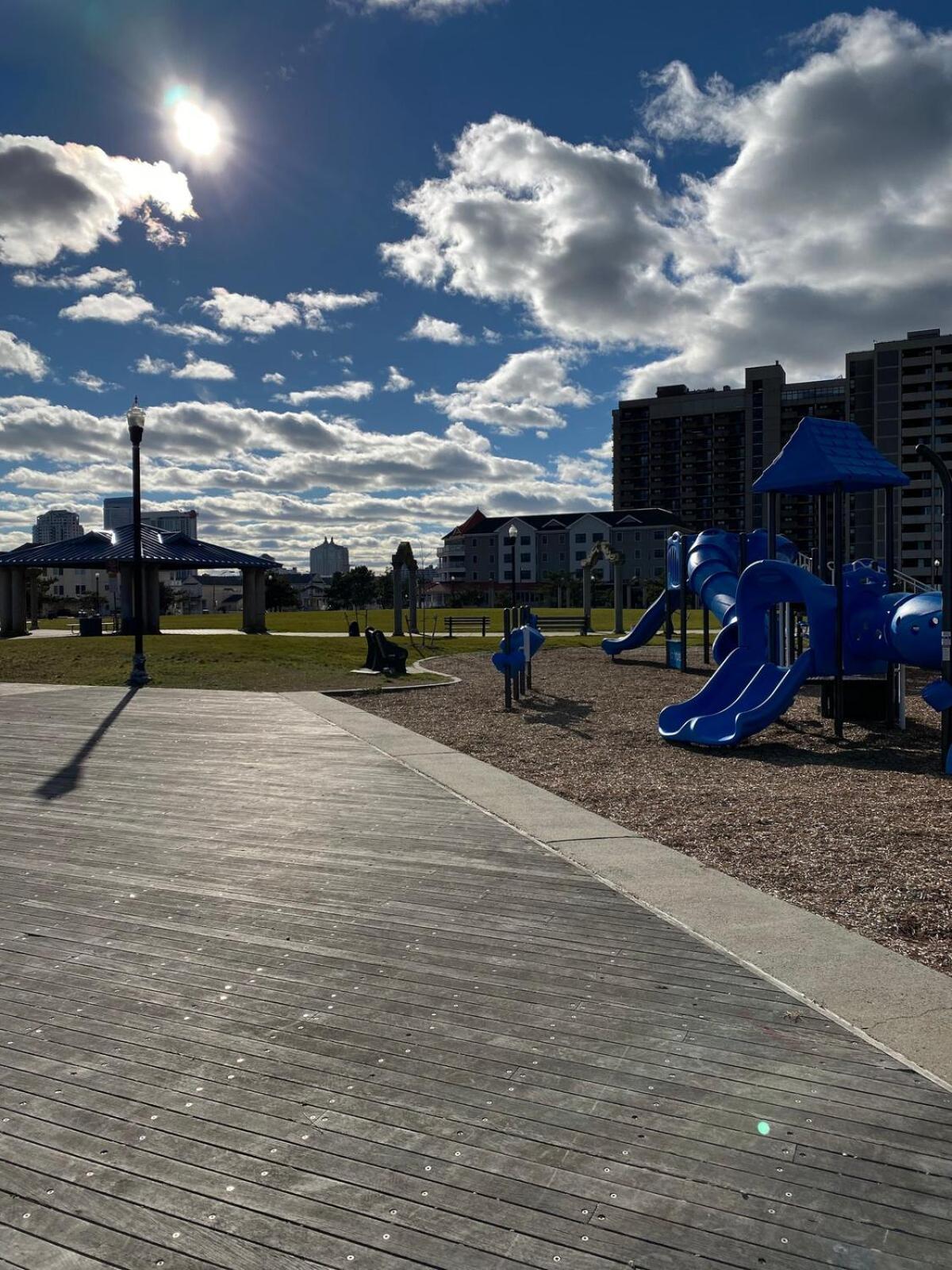Holiday home Ac House Retreat - 3 Blocks To Ocean Casino *